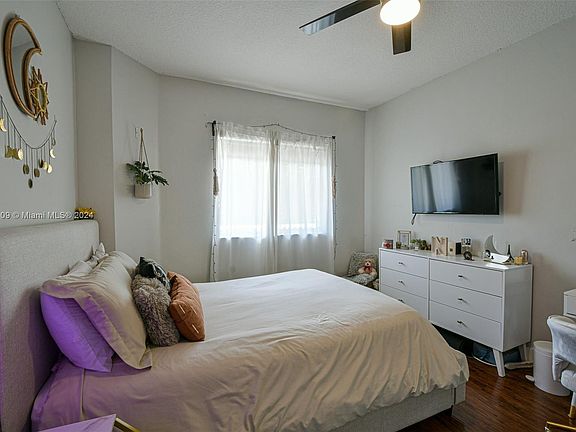 4th image of 10770 NW 66th St APT 313