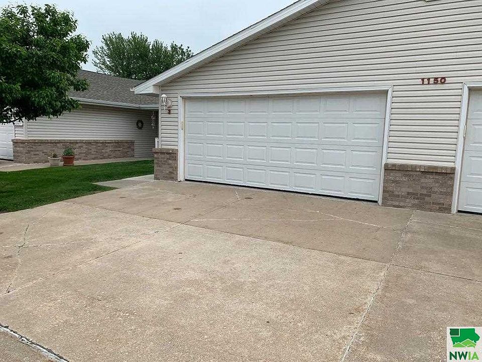 1st image of 1150 Meadow View Ct Unit 3