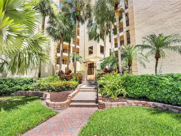 7024 Pelican Bay Blvd F-504, Naples, FL 34108