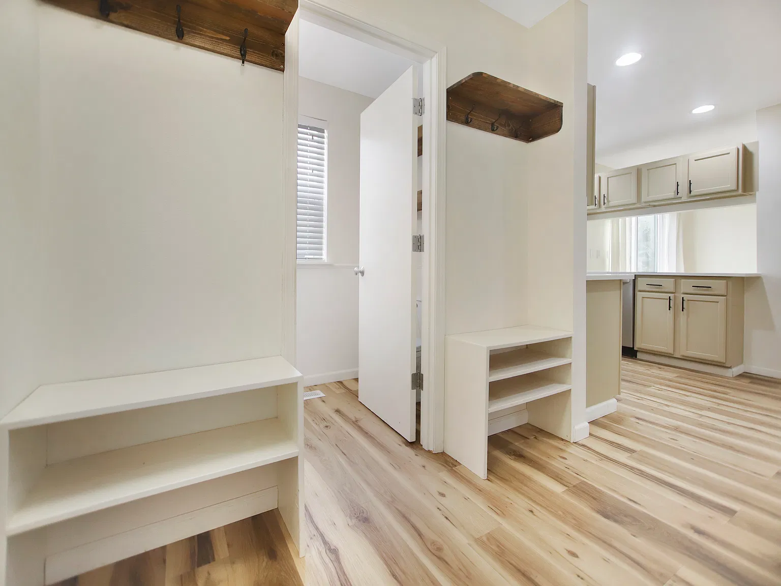 3 bed, 2.5 bath, 1434 sqft, $2,850 — Photo 4
