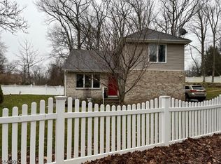 3 Canal St, Highland Lakes, NJ