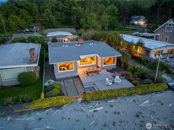 7302 NE Twin Spits Road, Hansville, WA 98340