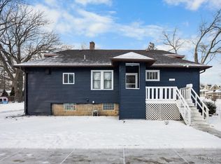 140 S Hudson St, Westmont, IL