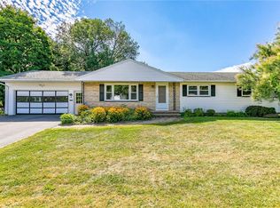 9 Angelus Dr, Rochester, NY 14622