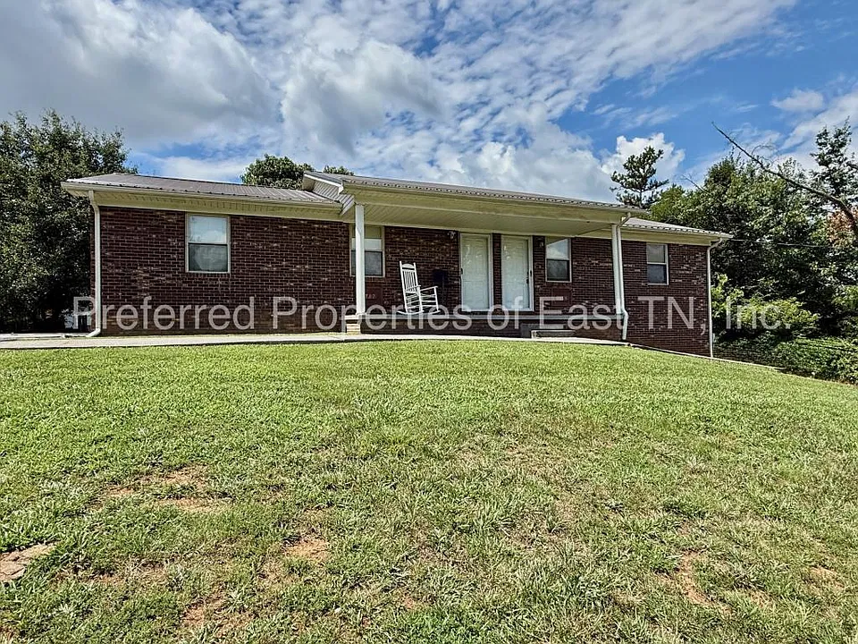 2884 Blue Ridge Dr