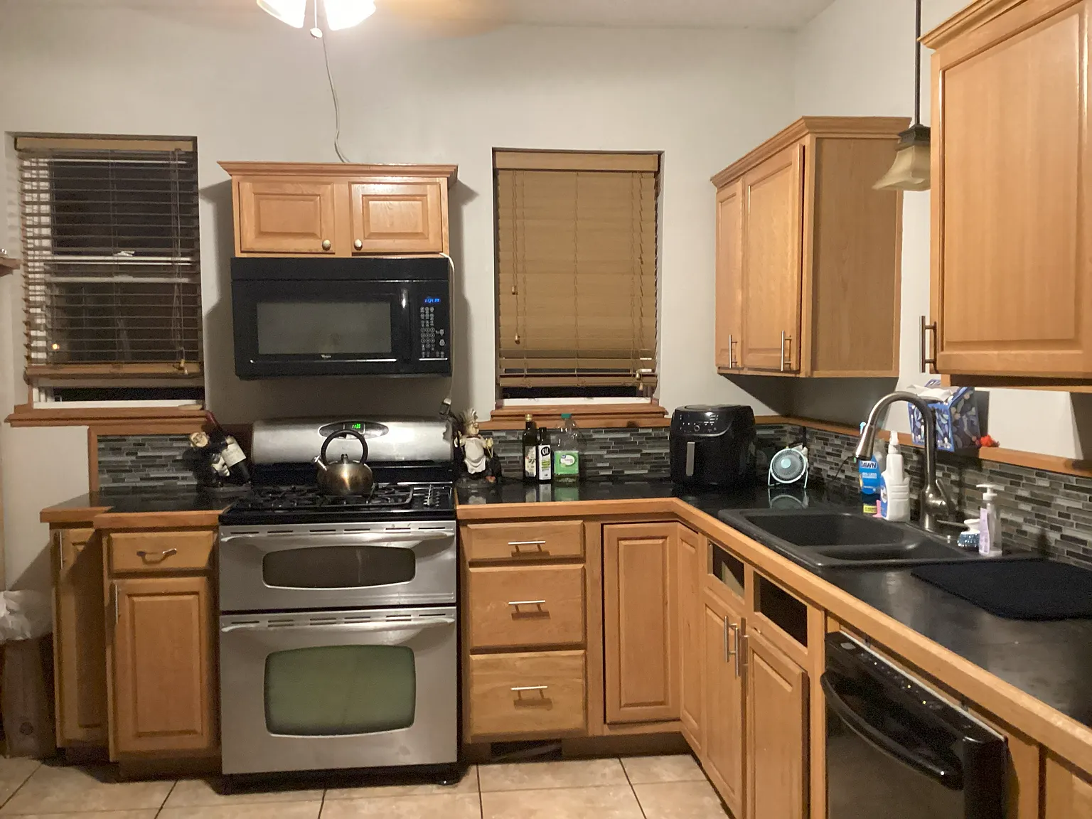 3 bed, 1.5 bath, 2056 sqft, $1,450 — Photo 4