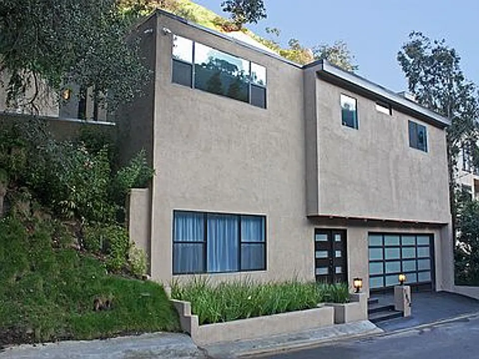 1854 Franklin Canyon Dr