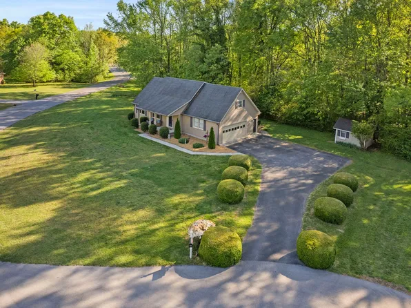 303 Rutledge Ave, Tullahoma, TN 37388