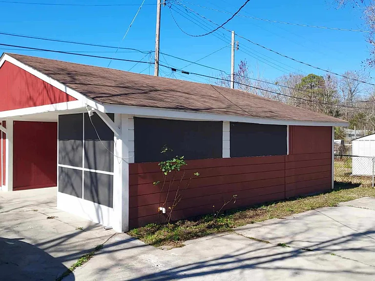 Carport/Workshop/Storage