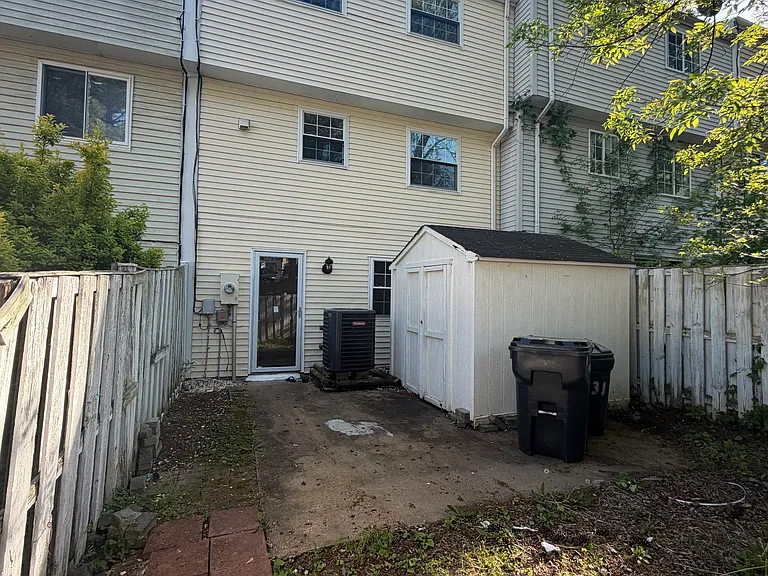 3331 Wyndale Ct — Photo 12
