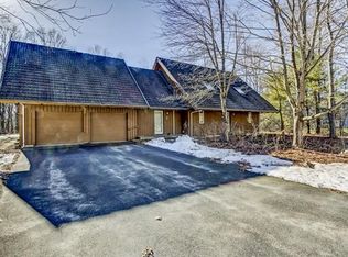 2 Moore Rd, Southborough, MA 01772