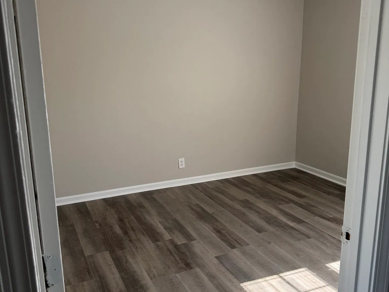 2 bed, 900 sqft, $950 — Photo 2