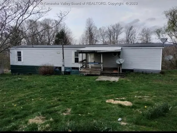 20 Chris And Rosie Dr, Hinton, WV 25951