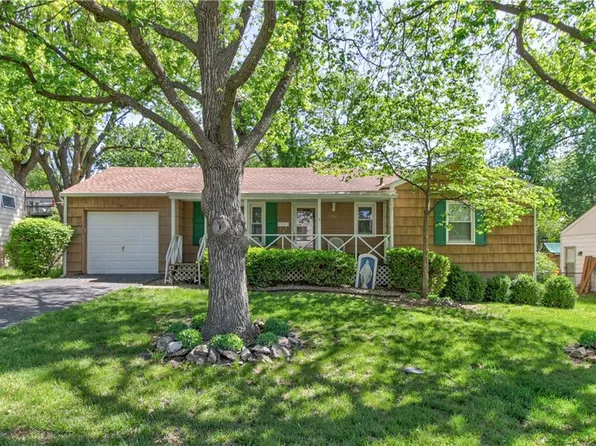 3307 N McCoy St, Independence, MO 64050