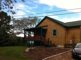 69 Briggs Rd, South Kingstown, RI 02879