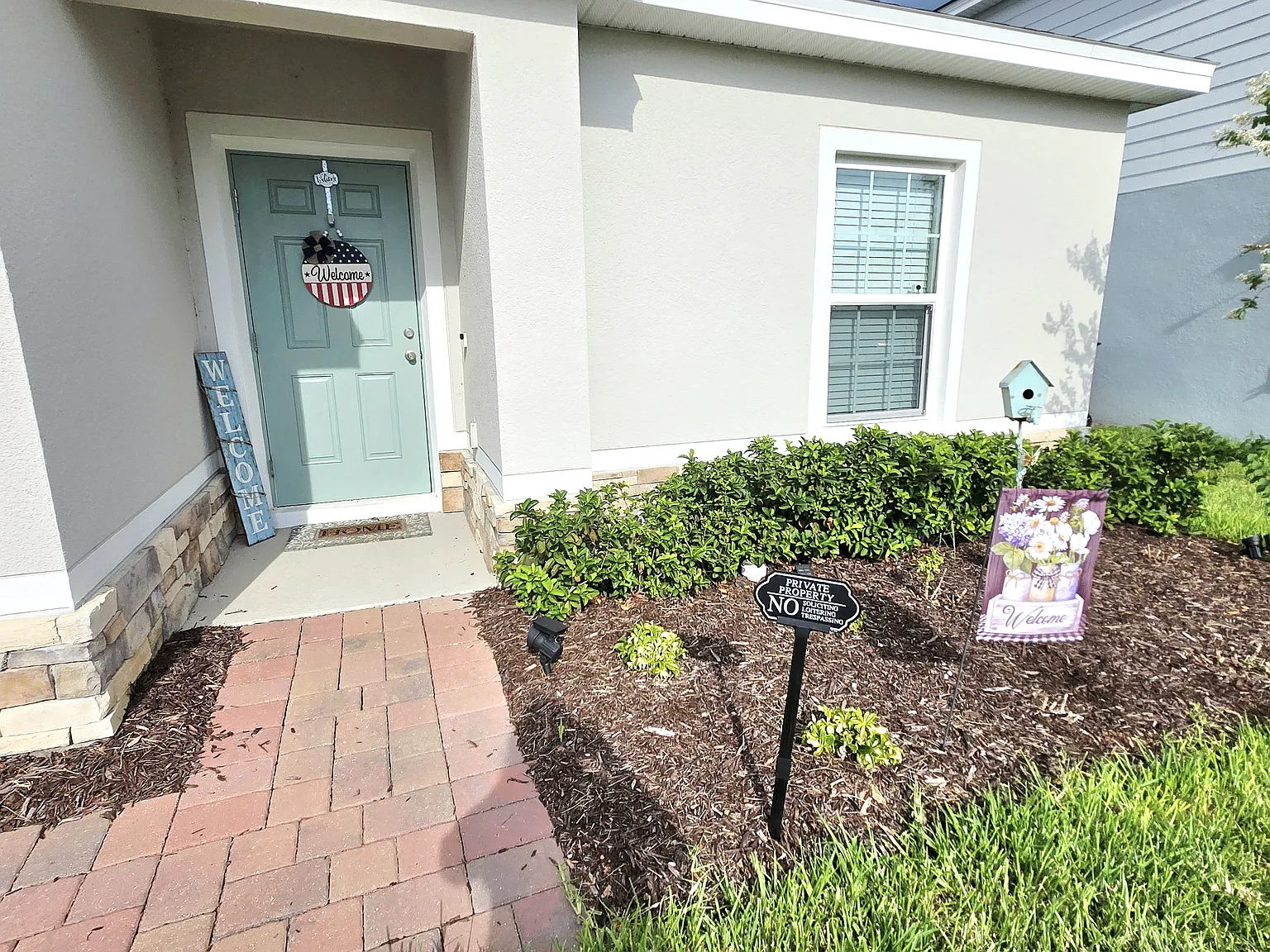 4 bed, 1703 sqft, $2,285 — Photo 2