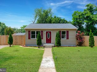 208 Cedar Dr, Glen Burnie, MD
