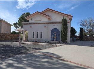 7676 Dianjou Dr, El Paso, TX 79912