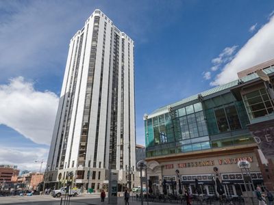 1625 Larimer St APT 707, Denver, CO, 80202