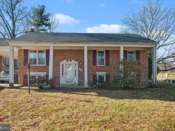 8401 Thornberry Dr W, Upper Marlboro, MD 20772