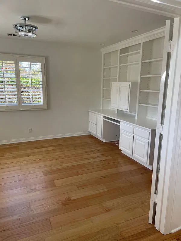 3 bed, 3.0 bath, 2900 sqft, $8,500 — Photo 3
