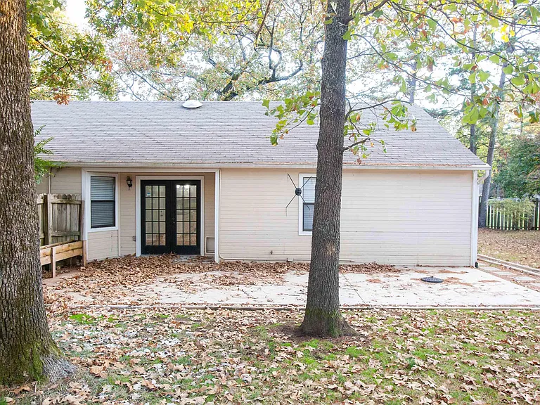 61 Pin Oak Loop — Photo 15