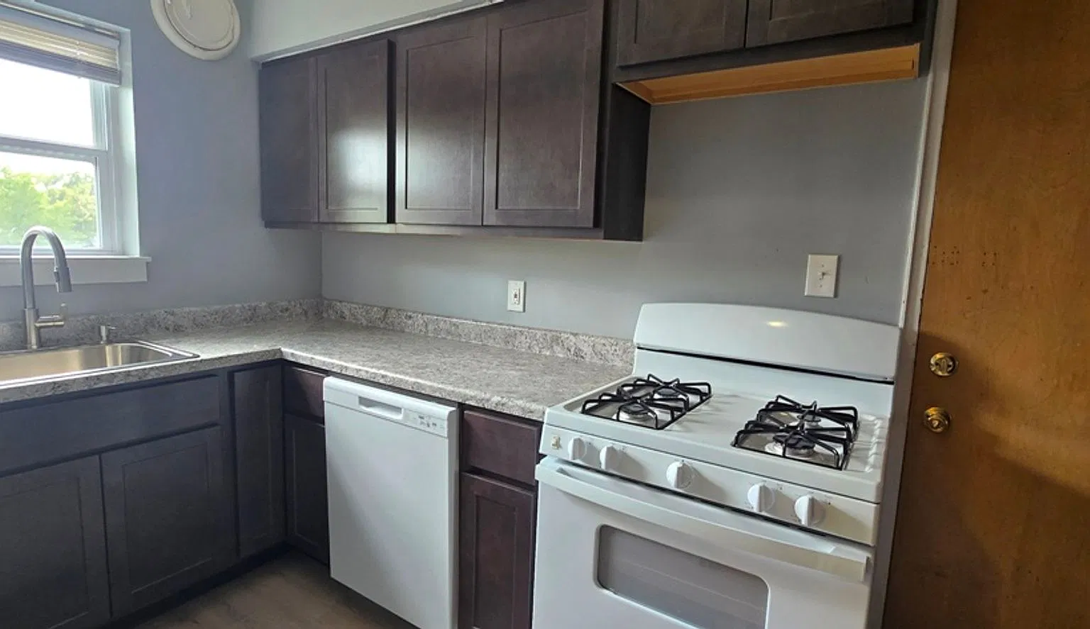 6224 - 6228 Sunshine Dr. — Photo 4