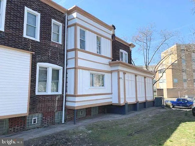 1300 Wagner Ave #2 — Photo 25