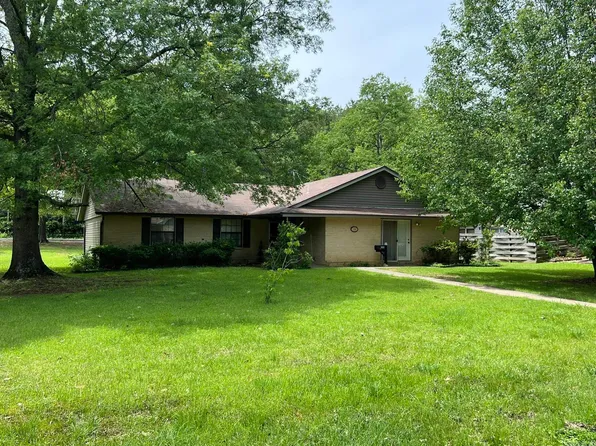 210 Gary Dr, Mena, AR 71953