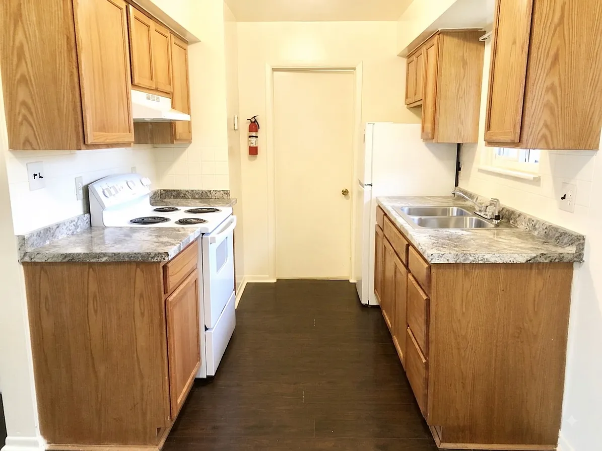 1 bed, $995 — Photo 4