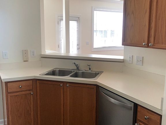 4th image of 3016 White Cloud Cir