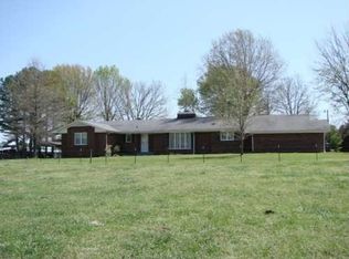 884 Raymond Gargis Rd, Muscle Shoals, AL 35661