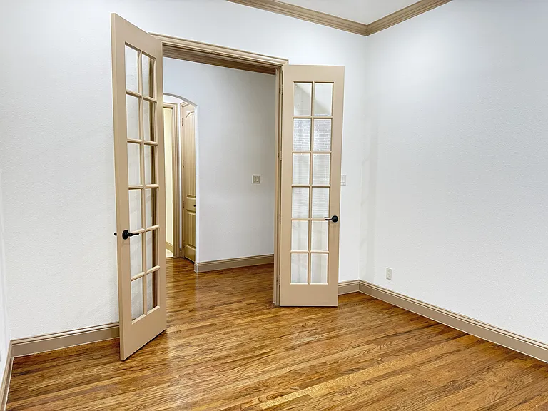 another view of office