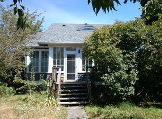 6042 45th Ave SW, Seattle, WA 98136