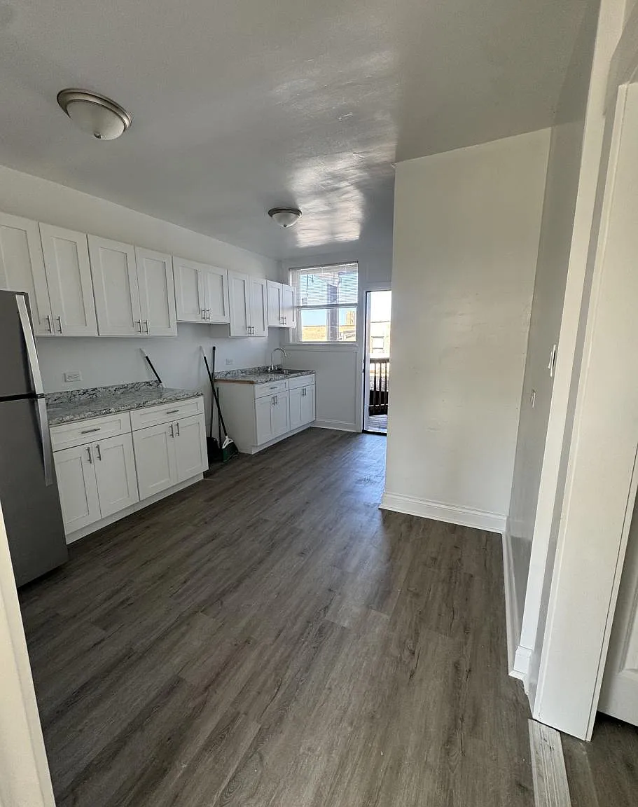 1650 West Morse Avenue #3 — Photo 1