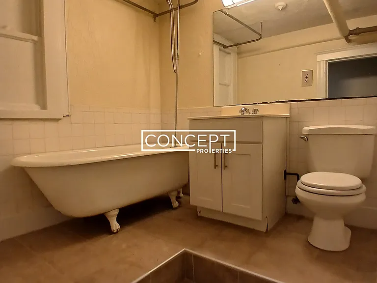 17 Barrows St #17B — Photo 7