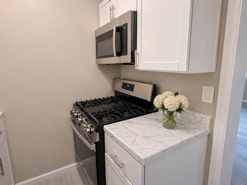 1st image of 44 49th St SE APT A1