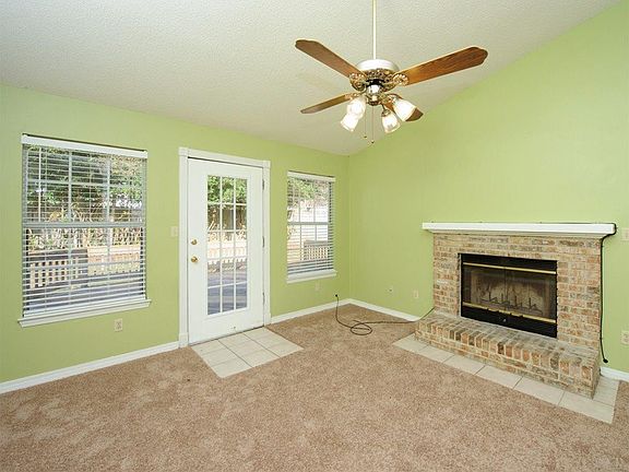 3rd image of 1108 Signal Hill Ln