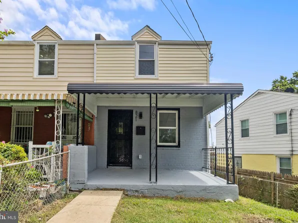 821 50th Pl NE, Washington, DC 20019