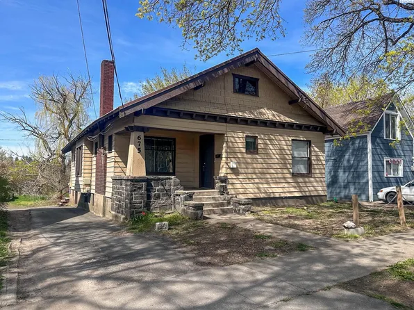 675 NE Maple St, Pullman, WA 99163