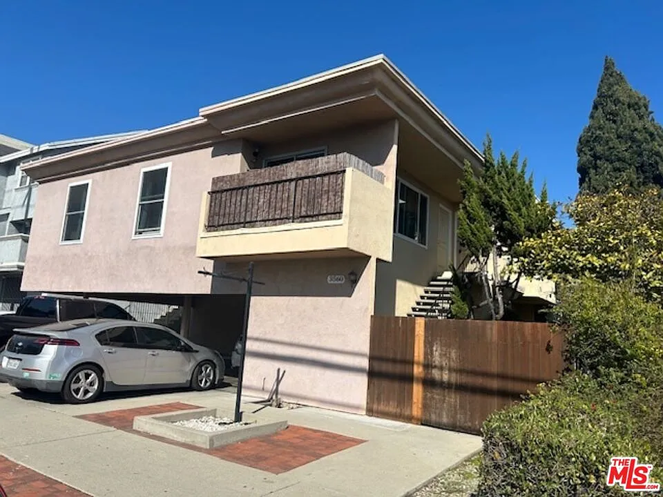 2 bed, 2.0 bath, 850 sqft, $2,985 — Photo 1