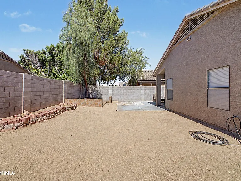 8868 W Laurel Ln — Photo 35
