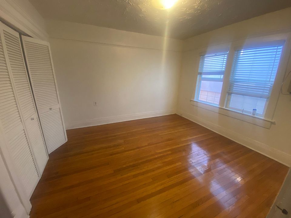 2nd image of 1304 Pacific Ave #7