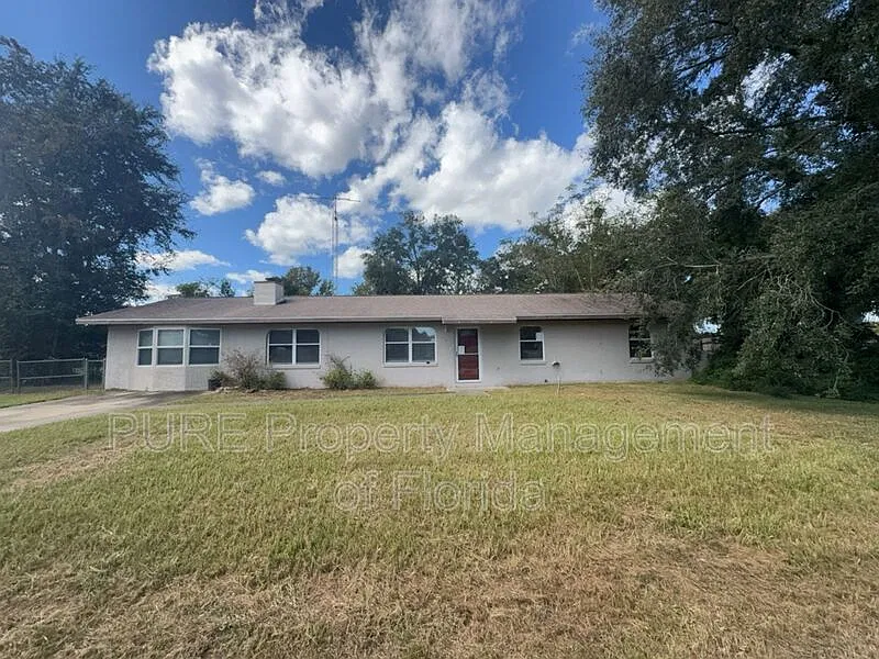 3 bed, 2.0 bath, 1656 sqft, $1,749 — Photo 3