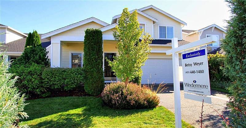 1st image of 934 242nd Ct SE