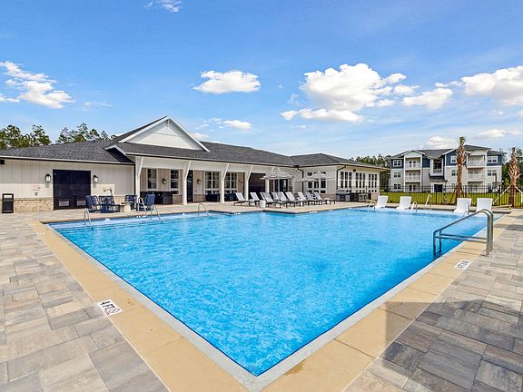 5th image of 549 Wildlight Ave #2B-1Ba-953Sqft