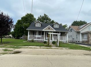 337 W 3rd St, Sandwich, IL 60548