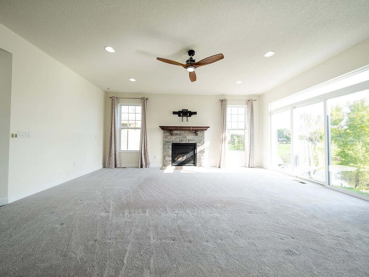 158th Street West, Apple Valley (5908) JP KK1 - 1 — Photo 3