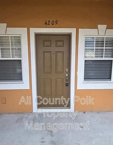 4209 Winding Vine Dr — Photo 2