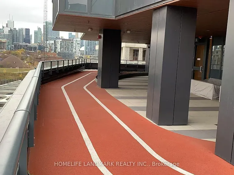 19 Western Battery Rd #Penthouse 03 — Photo 12